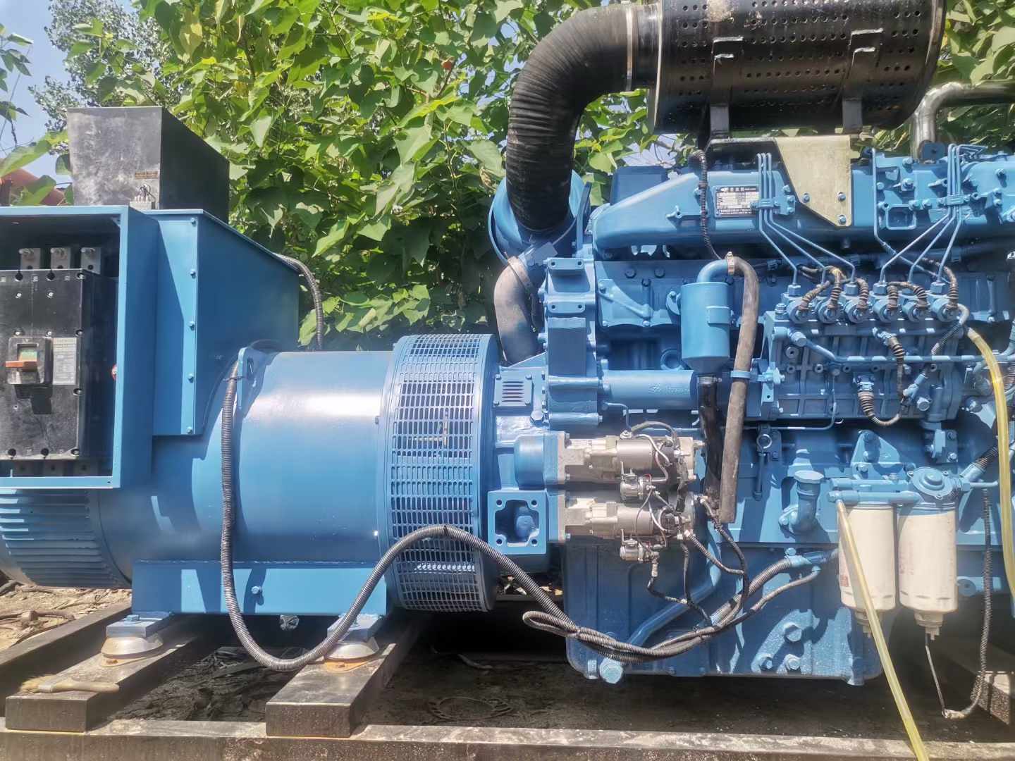 武强详细说明降低 800kW 柴油发电机输出电流波动的方法
