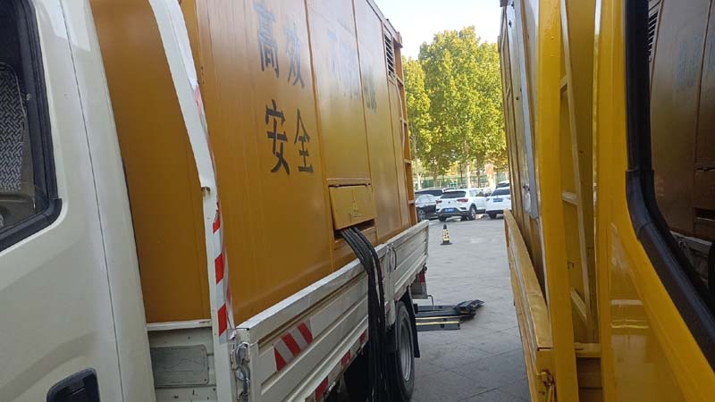 武强如何判断柴油发电机组和UPS电源的切换时间是否符合要求？